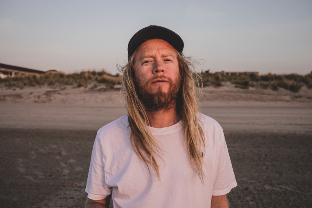 The nomadic singersongwriter Stu Larsen releases his brand new album