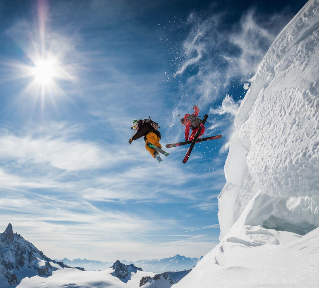 Candide is skiing