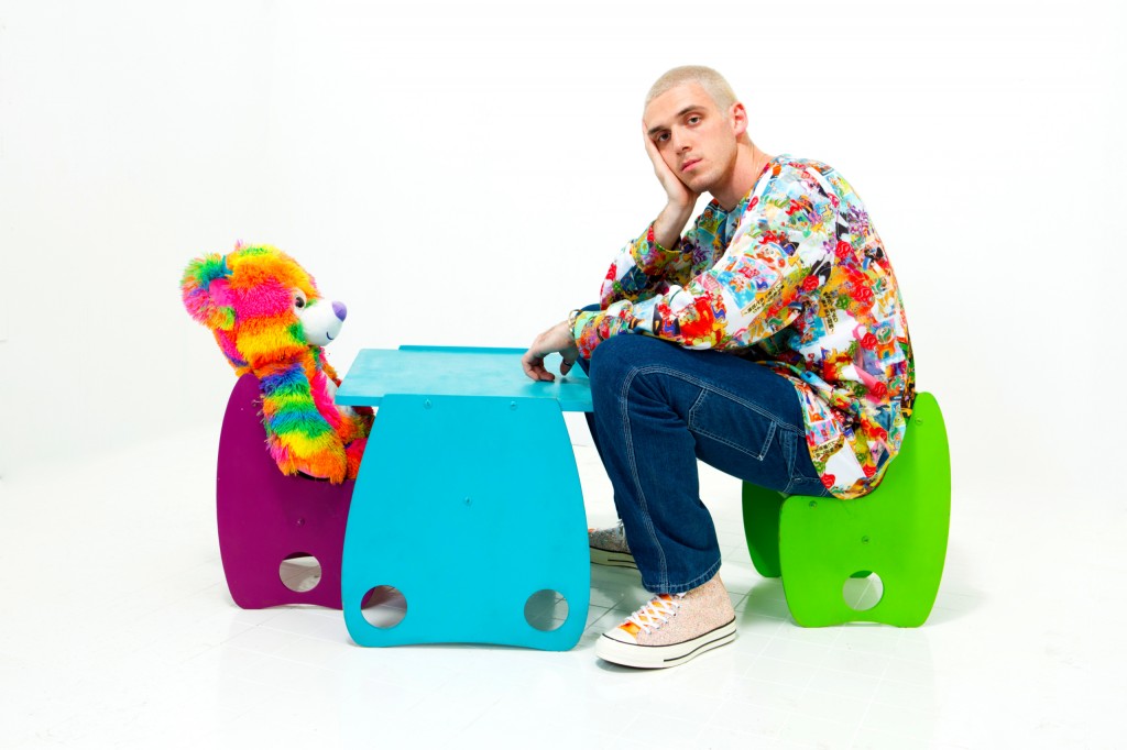 Lauv announces how i'm feeling world tour V2 records