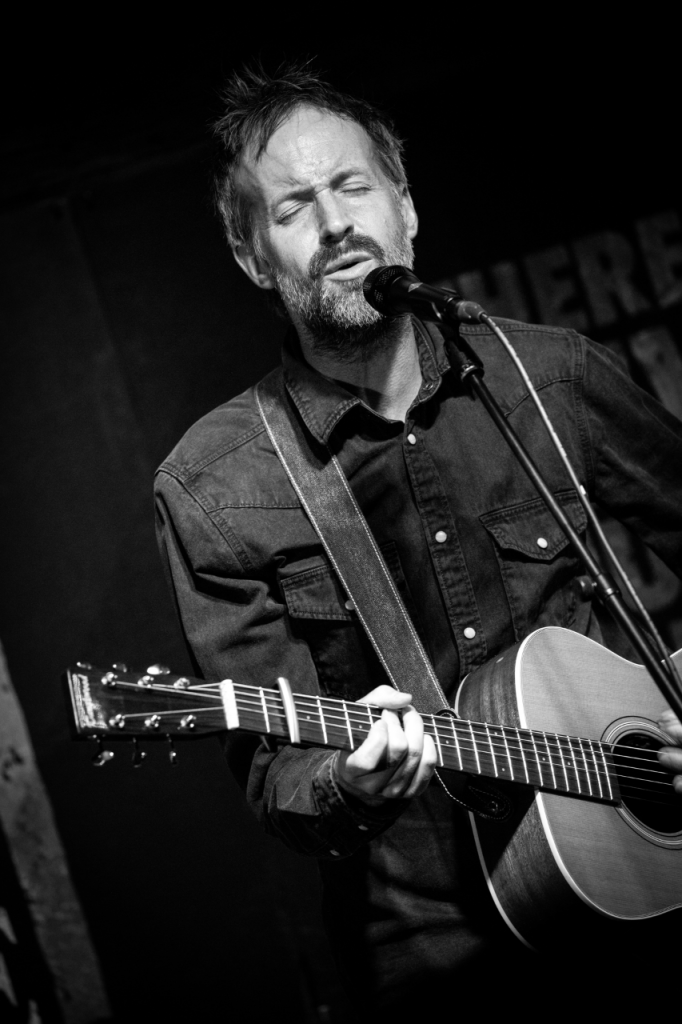 Jon Allen & The Luna Kings naar Melkweg, TivoliVredenburg, Rotown En Oosterpoort V2 records